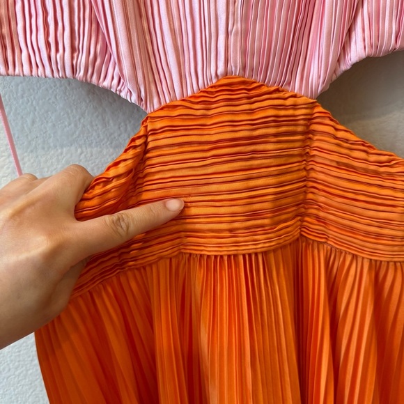 AMUR Elodie Satin Colorblock Pleated Gown - Picture 9 of 12